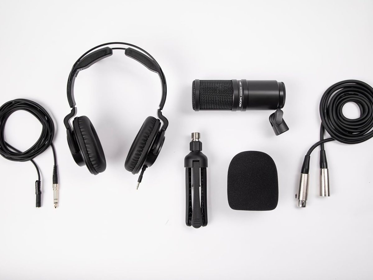 Zoom ZDM-1 Podcast Mic Pack and L8 Recorder: The Ultimate Content Creation&nbsp;Duo